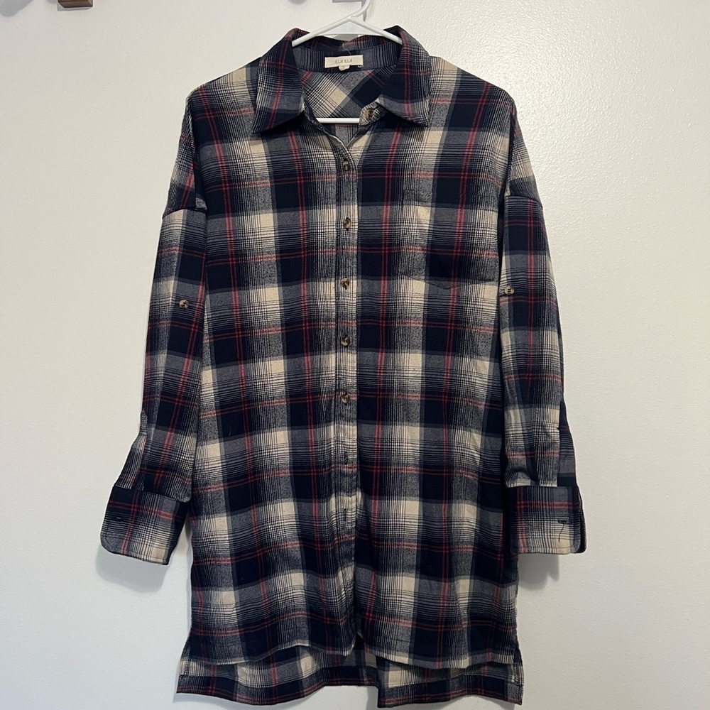 Illa Illa women’s flannel, size small